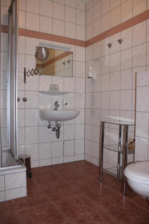 Landgasthof Neue Schaenke ケーニッヒスシュタイン・アン・デ・エルベ 部屋 写真